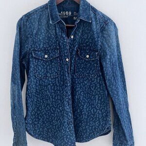 Gap cotton Leopard Print Denim Shirt size small